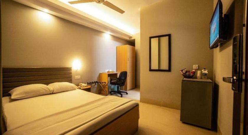 Hotel Castle Salam Khulna Екстер'єр фото