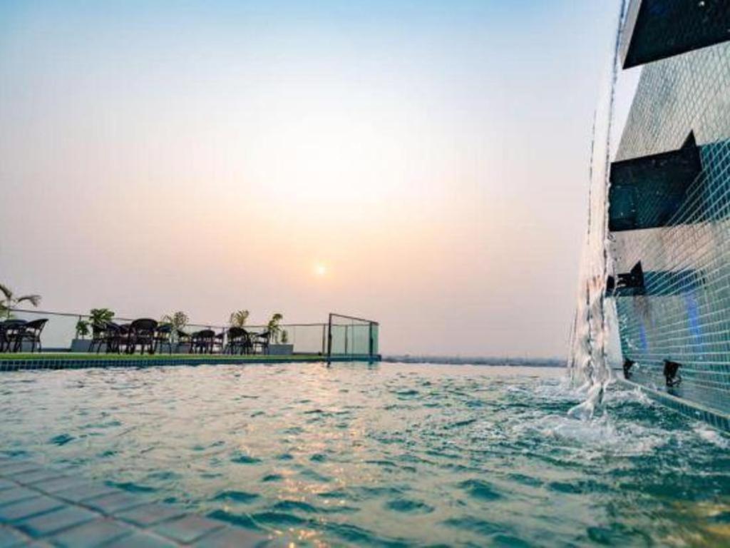 Hotel Castle Salam Khulna Екстер'єр фото